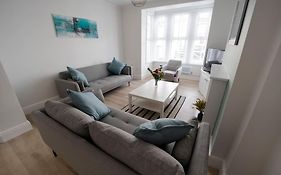 Spacious Holiday Home In Porthcawl
