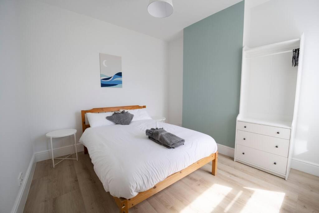 Spacious Holiday Home In Porthcawl Exterior photo