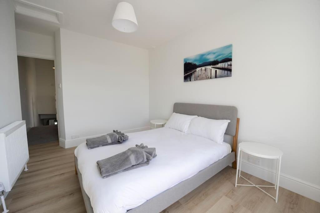Spacious Holiday Home In Porthcawl Exterior photo